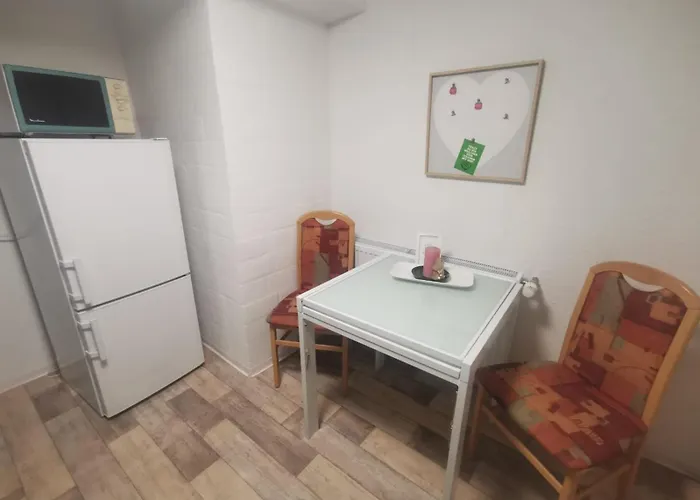 Guenstige, Moderne Im Wanderparadies *